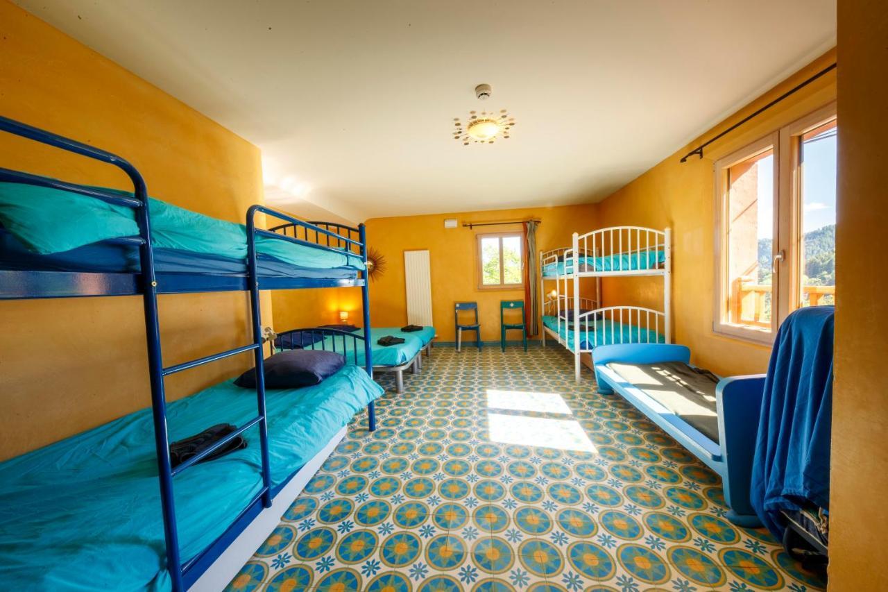 Eco-Hotel Et Yourtes Du Mercantour Guillaumes Ngoại thất bức ảnh