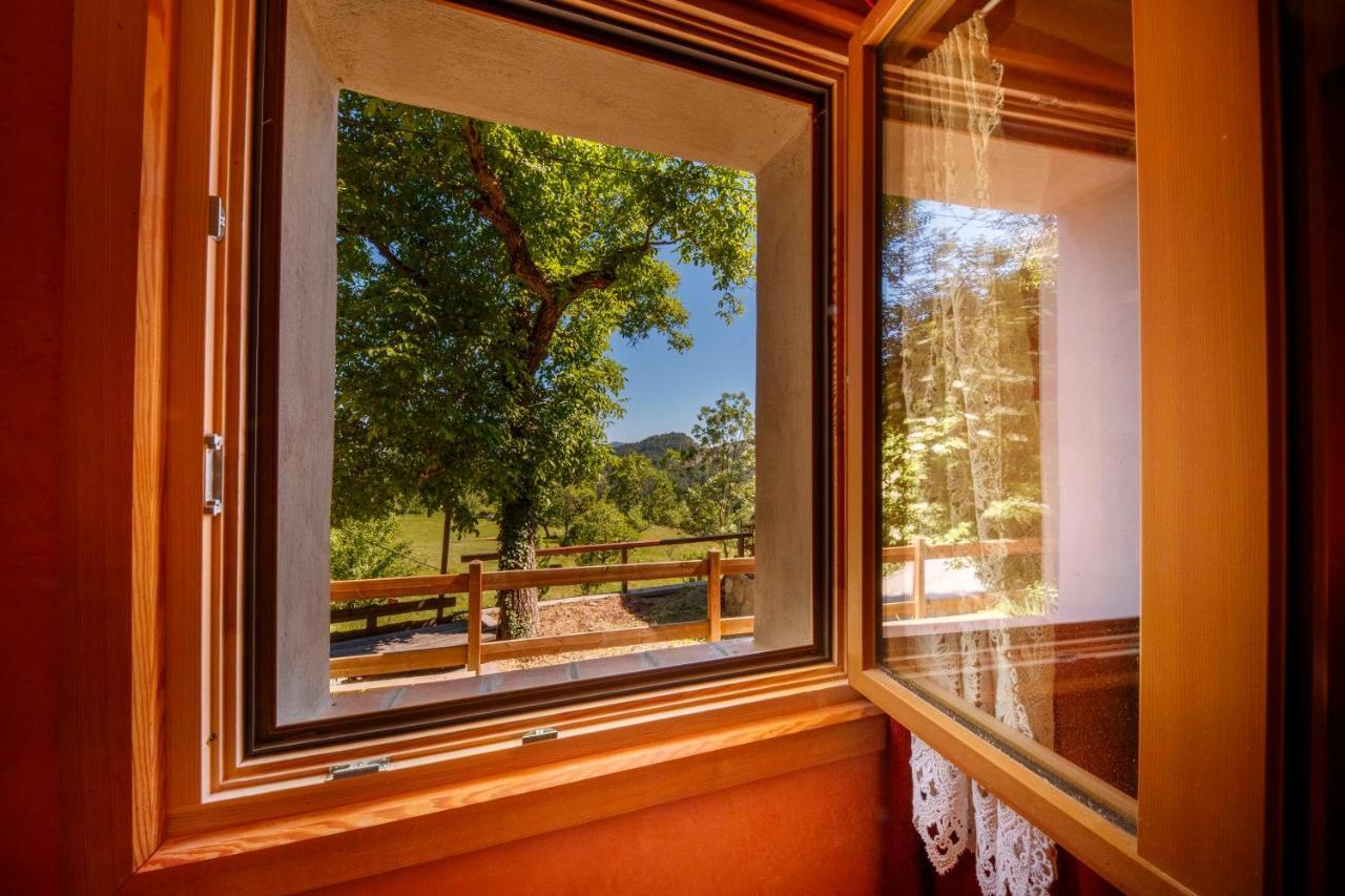 Eco-Hotel Et Yourtes Du Mercantour Guillaumes Ngoại thất bức ảnh